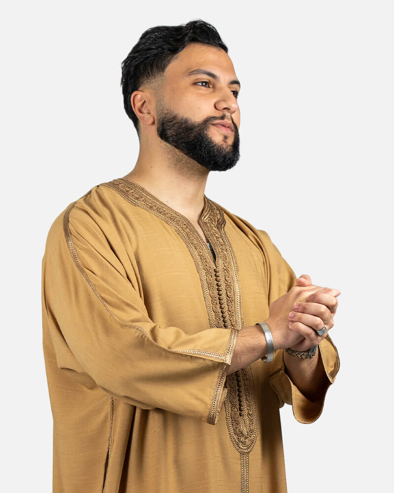 كندورة من ثوب الكتان بطرزة يدوية ـ بني فاتح