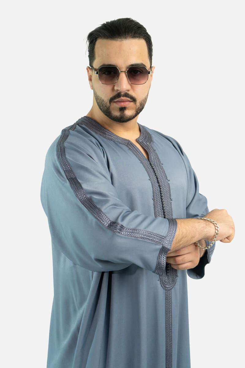 كندورة كاباردين ممتازة بطرزة 100% يدوية - رمادي