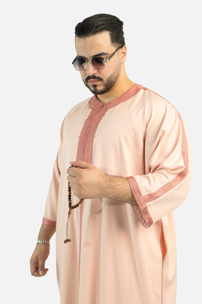 كندورة كاباردين ممتازة بطرزة 100% يدوية - وردي